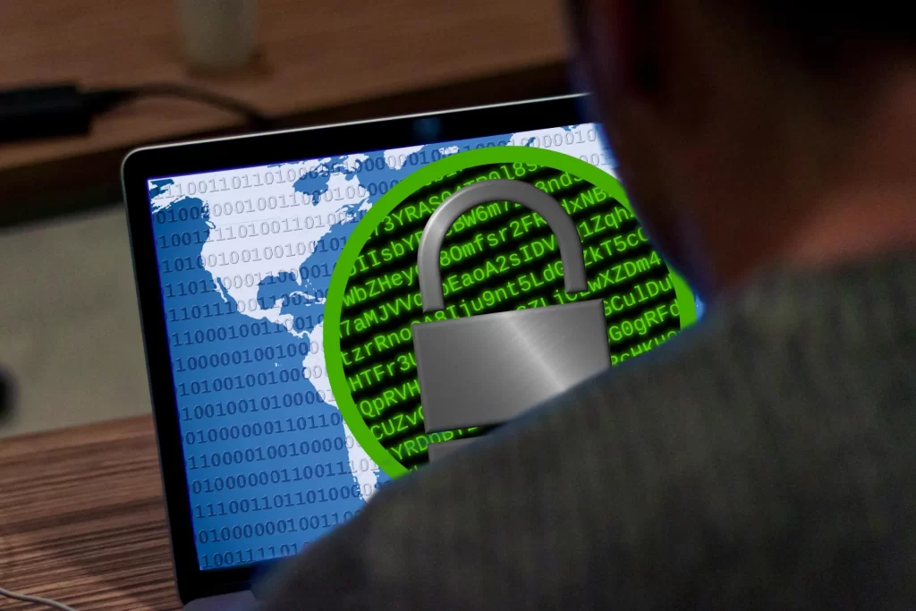 Illustratie van digitale beveiliging tegen malware en cyberaanvallen op zakelijke computers en bedrijfsnetwerken.